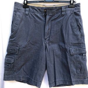 Izod Saltwater Chinos - Cargo shorts size 34